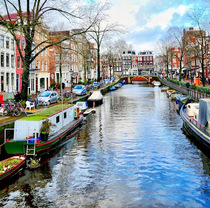 Amsterdam canal street near Amsterdam Centraal, close to Rangoli Indian restaurant